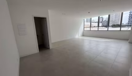 Sala para alugar, 50 m² por R$ 3.700,00 - Gleba Palhano - Londrina/PR