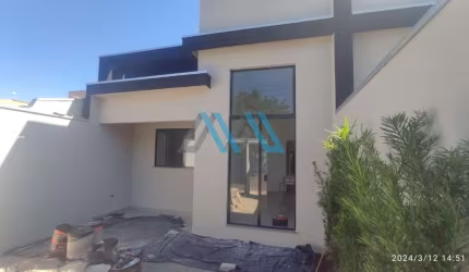 Casa para Venda em Londrina, Jardim Graziela, 3 dormitórios, 1 suíte, 2 banheiros, 2 vagas