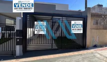 Casa Geminada para Venda em Londrina, Parque Residencial Michael Licha, 3 dormitórios, 1 suíte, 1 banheiro, 1 vaga