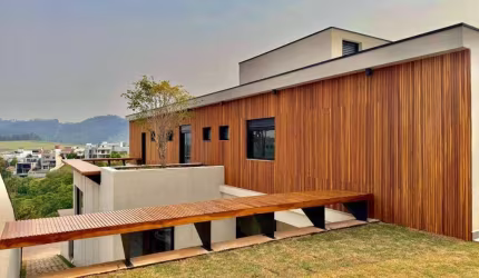Casa com 4 suítes à venda, 320 m² por R$ 3.300.000