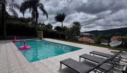 Casa com 3 suítes para alugar, 450 m² por R$ 15.000/mês - Condomínio Residencial Vila Rica - Bragança Paulista/SP