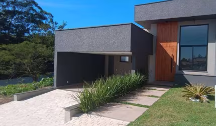 Casa com 1 suíte à venda, 164 m² por R$ 899.000 - Condomínio Portal da Serra - Bragança Paulista/SP