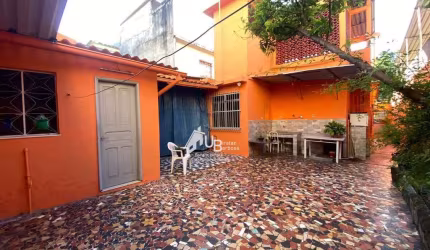 Maravilhosa Casa linear com quintal na Penha.