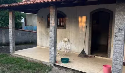 Casa Linear de 2 quartos e vaga em Água Branca (Bacaxá)