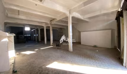 Galpão/armazém a venda no Centro