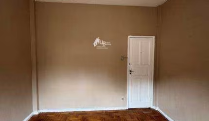 Excelente apartamento de 2 quartos e dependência em Santa Teresa