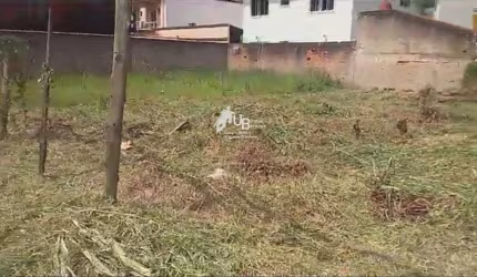 Grande terreno em Condomínio em Vargem Pequena