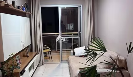 Lindo apartamento de 2 quartos e garagem em Todos os Santos