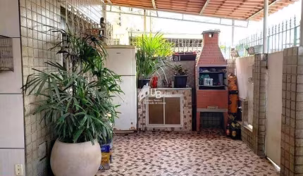 Apto tipo casa no térreo 03 quartos com vaga em Braz de pina