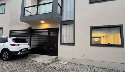 Casa em condomínio fechado com 3 quartos à venda no Buraquinho, Lauro de Freitas , 200 m2 por R$ 850.000