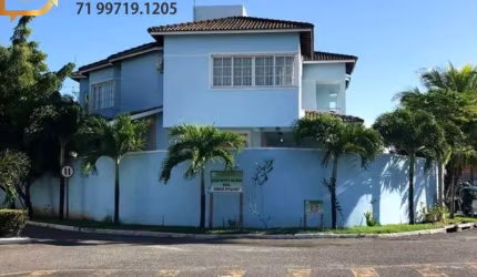 Casa de esquina com piscina privativa 6/4 suíte master com closet no condomínio Villas do Bosque.Estrada do coco. Lauro de Freitas. Condomínio fechado