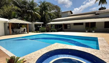 Excelente casa 6 quartos amplo terreno em Lauro de Freitas