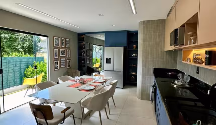 Excelente Casa térrea 3/4 com piscina em Buraquinho