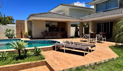 Excelente Casa Mobiliada com Energia Solar na Priscila Dutra 4/4 suítes