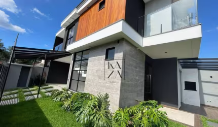 Casa com 3 dormitórios à venda, 151 m² por R$ 979.000,00 - Bom Retiro - Joinville/SC
