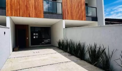 Casa com 3 dormitórios à venda, 104 m² por R$ 584.000,00 - Iririú - Joinville/SC