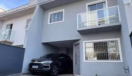 Casa com 3 dormitórios à venda, 100 m² por R$ 490.000,00 - Floresta - Joinville/SC