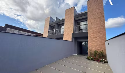 Casa com 3 dormitórios à venda, 103 m² por R$ 650.000,00 - Costa e Silva - Joinville/SC