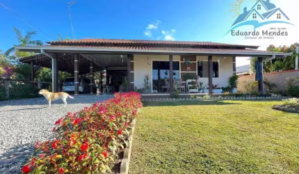 Casa com 3 dormitórios, 190m², à venda em Bal. Barra do Sul - Pinheiros