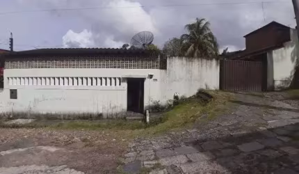 Excelente Casa em Monteiro | 750m² | 4 Quartos