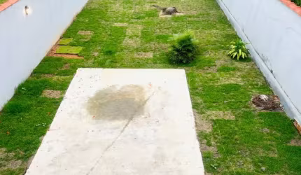 VENDO ESTE IMÓVEL COM ÁREA DE LAZER E PISCINA