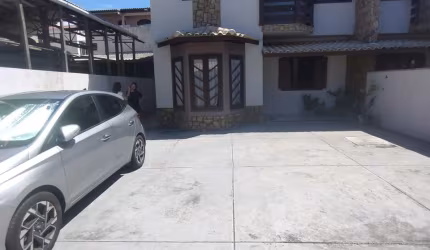 VENDO CASA NO CONDOMÍNIO VILLAGE PARK