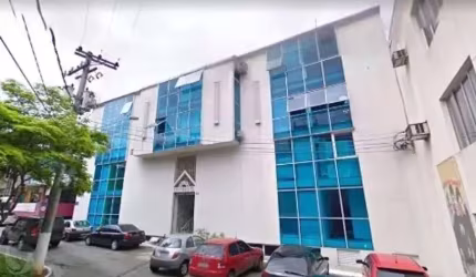 Sala Comercial à Venda em Alphaville - Santana de Parnaíba.