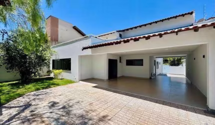 Casa de Alto Padrão à Venda no Bairro Mediterrâneo  Londrina, Paraná