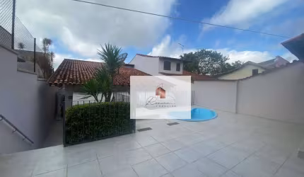 Casa com 3 dormitórios à venda, 235 m² por R$ 1.350.000,00 - Vila Oliveira - Mogi das Cruzes/SP