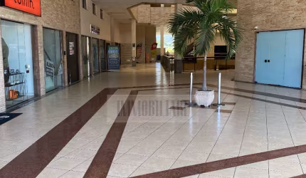 EXCELENTE SALA COMERCIAL DE 94 m2 no BANDEIRANTES MALL