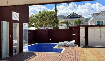 CASA TRIPLEX NO PARC DES PALMIERS