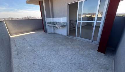 Cobertura à Venda no Bairro Milionários