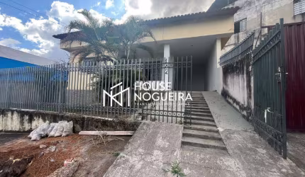 Casa com 3 quartos à venda em Contagem
