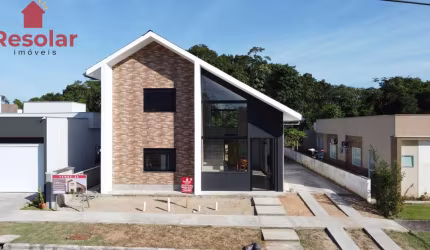 Casa à venda de alto padrão a venda em condominio fechado em- São Francisco do Sul/SC