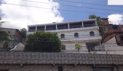 Casa Cobertura vista mar em Sobrado com 3 pavimentos seis quartos, dois suíte, salas, varandas para vender Afrânio Peixoto Praia Grande Suburbana SSA