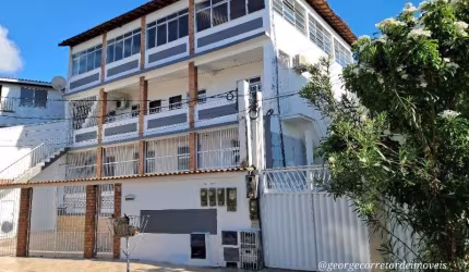 Cobertura medindo 134 m², com 2 apartamentos de 3/4, cada um 67 m², garagem venda no Jardim Eldorado do IAPI em Salvador Bahia.