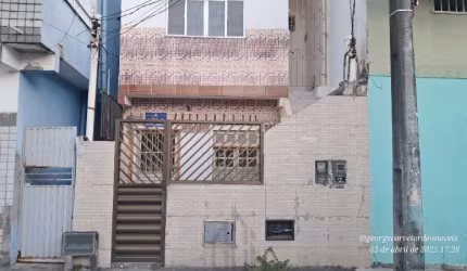 Casa prédio com 90 m², 2 quartos, sala, cozinha e banheiro no Final de Linha Boca Rio na Helio Machado rua do Canal próximo centro Convenções a venda