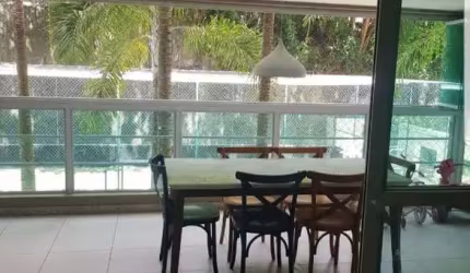 Apartamento amplo no Condominio clube Barra Porto com 4 quartos em 143 varanda venda em Salvador