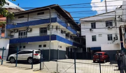 Prédio Comercial no Cabula VI com 600 m² dividido em 20 salas 8 banheiros 6 vagas, ar condicionado alugar em Narandiba Doron Paralela Imbuí Salvador