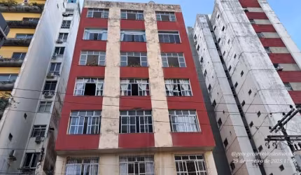 Apartamento amplo com 171 m²,  3/4 suíte e varanda integrada, nascente no tradicional Edifício Ana Gloria entre a Padre Feijô e Euclides Cunha Vender