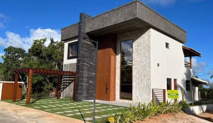 Casa alto padrão em condominio fechado no Reserva Imbassaí com 317 m² dividido em 4 suítes varanda integrada a sala, infraestrutura em Mata São João