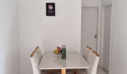 Apartamento no Condomínio Mares de Alah medindo 74 m², com 2/4, segundo andar a vender em Praia de Armação Salvador Orla