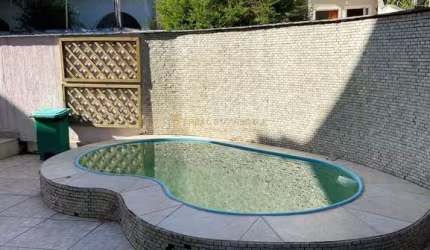 Casa a Venda na Freguesia com 119m²