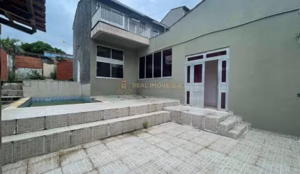 Casa a Venda na Freguesia com 4 Quartos