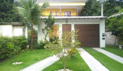 Casa Duplex com 3 Suítes em Vargem Grande