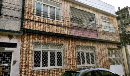 Casa  ,Triplex com 3 quartos no Campinho