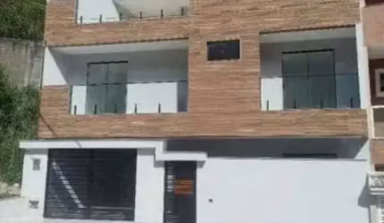 Casa Triplex com 3 suítes na Taquara
