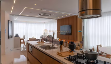 Apartamento de Alto Padrão com 4 Quartos na Barra da Tijuca