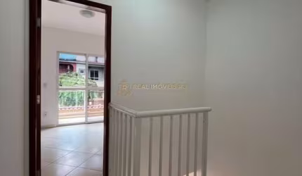 Casa Duplex no Condomínio Jardim Pindorama