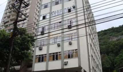 Apartamento com 3 Quartos em Laranjeiras